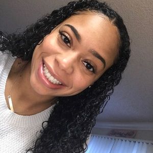 Meet your Posher, SequoiaVictoria